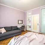 Reflection 2Bdr Apartment By Ruterra
